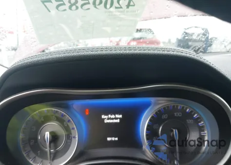 2017 Chrysler 300 Limited из США, поврежденный, VIN 2C3CCAAG4HH661953